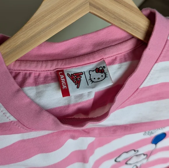 Hello Kitty x Hypland Oversized Embroidered Tee - Picture 5 of 5